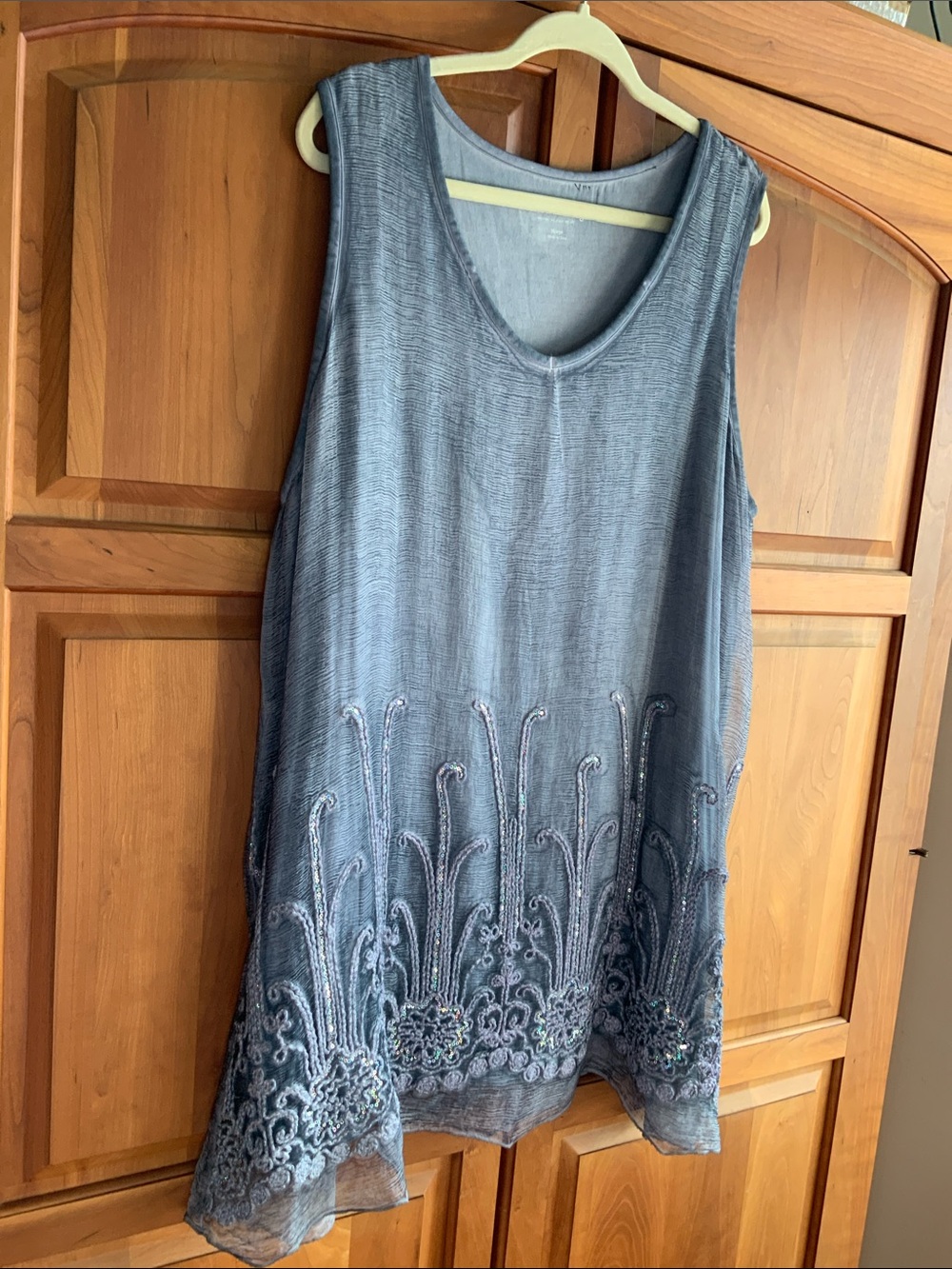 Soft Surroundings Slate Blue Embroidered V-Neck Sleeveless Tunic, size XL, NWOT